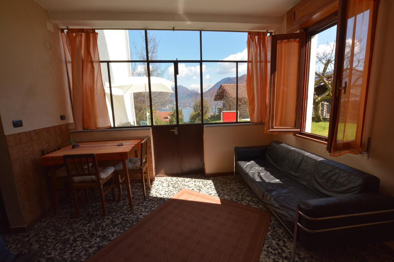 Casa Trinita Appartement Ghiffa Buitenkant foto